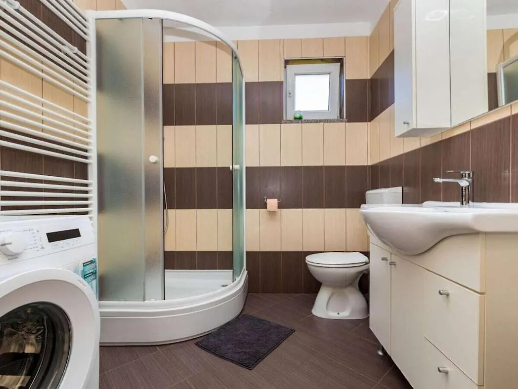 Villa David & Matej Comfortable Holiday Residence Krk Town 0*,  Croacia